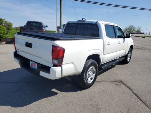Certified 2022 Toyota Tacoma SR w/ SR Convenience Package image 4