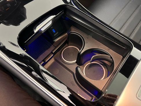 Used 2025 Mercedes-Benz GLC 300 GLC 300 image 21