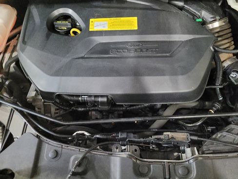 Used 2015 Ford Escape SE w/ Equipment Group 201A AWD/4WD image 30