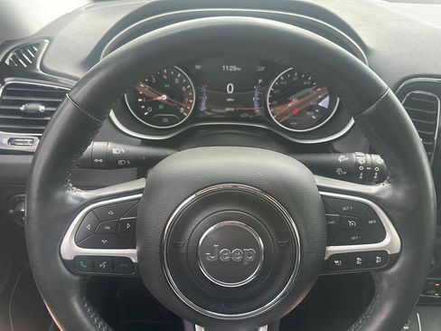 Used 2021 Jeep Compass Latitude FWD image 15