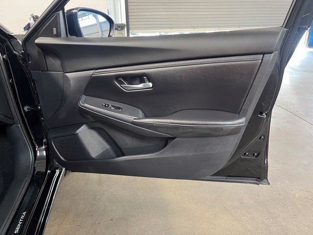 Used 2022 Nissan Sentra SV FWD image 13
