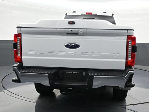 Used 2023 Ford F250 Lariat w/ Lariat Ultimate Package AWD/4WD image 4