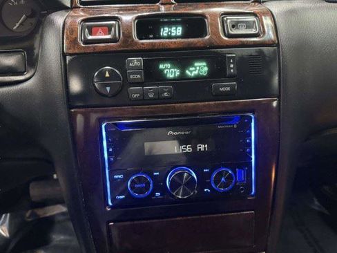 Used 1996 Nissan Maxima FWD image 27