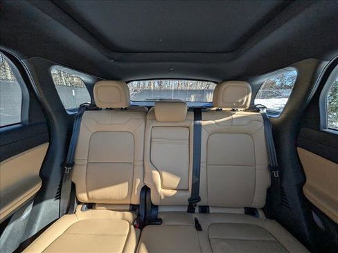 Certified 2022 Lincoln Corsair Reserve w/ Equipment Group 201A image 17