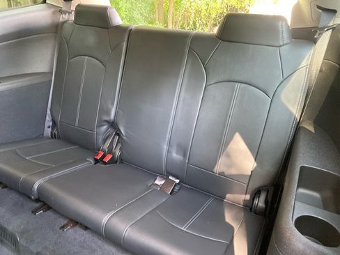 Used 2016 Chevrolet Traverse LT AWD/4WD image 20