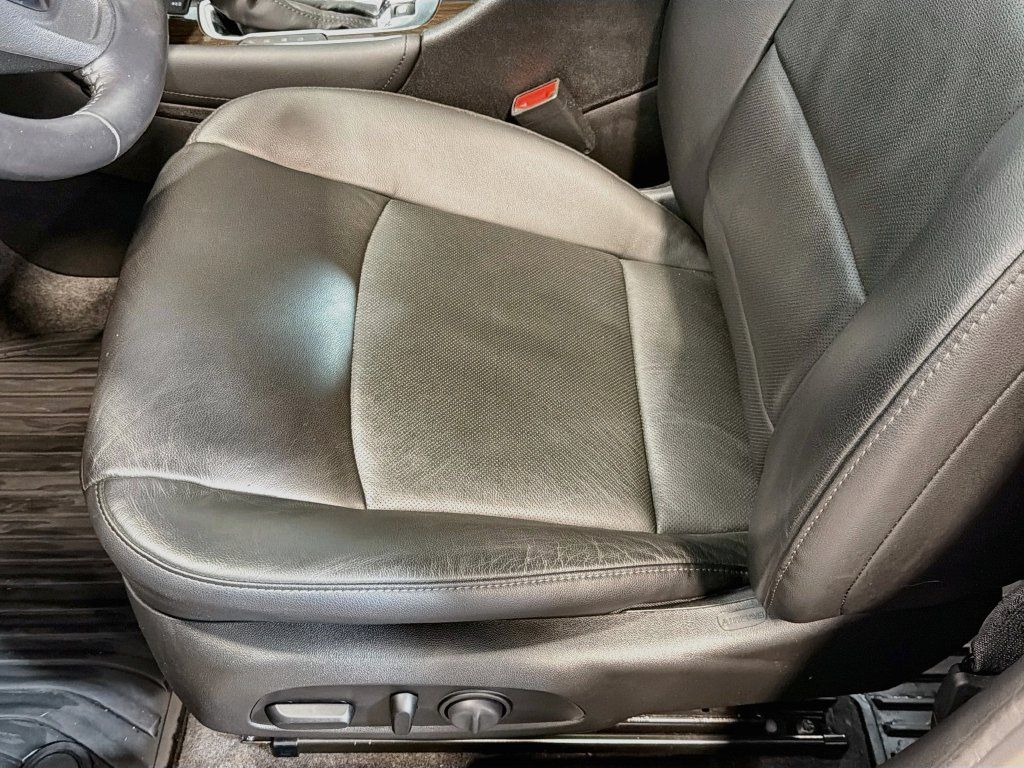 Used 2021 Chevrolet Malibu Premier FWD image 20