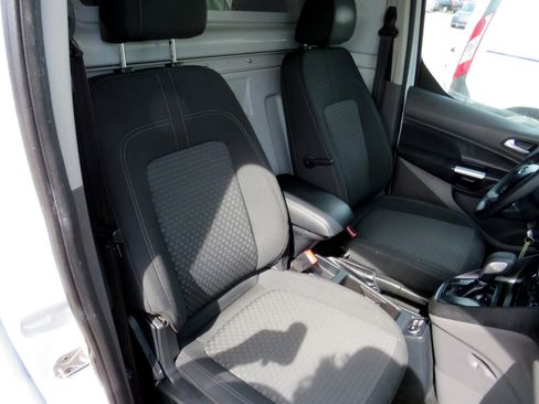 Used 2019 Ford Transit Connect XLT image 27