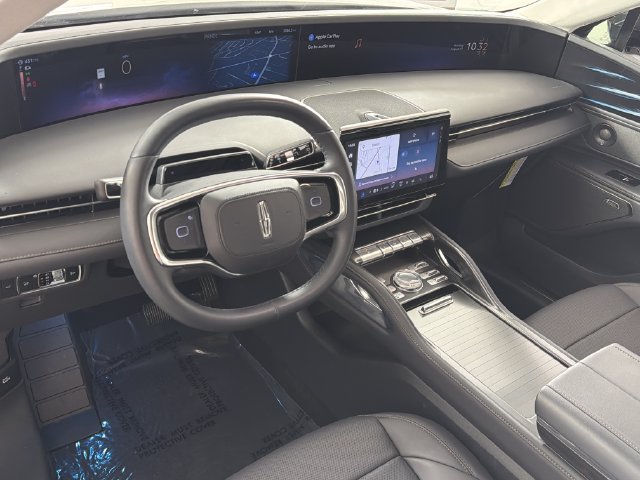 Used 2026 Lincoln Nautilus Premier w/ Equipment Group 102A AWD/4WD image 2