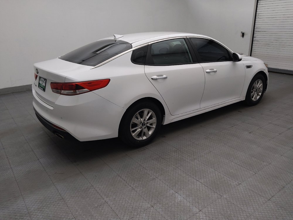 Used 2018 Kia Optima LX FWD image 10