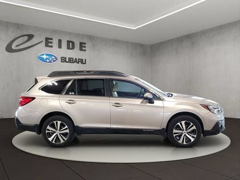 Used 2019 Subaru Outback 3.6R Limited w/ Popular Package #2 AWD/4WD image 10