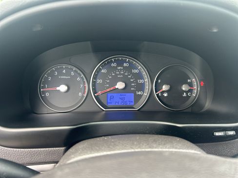 Used 2010 Hyundai Santa Fe Limited FWD image 8