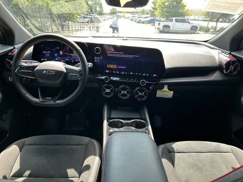 Used 2024 Chevrolet Blazer EV RS AWD/4WD image 28