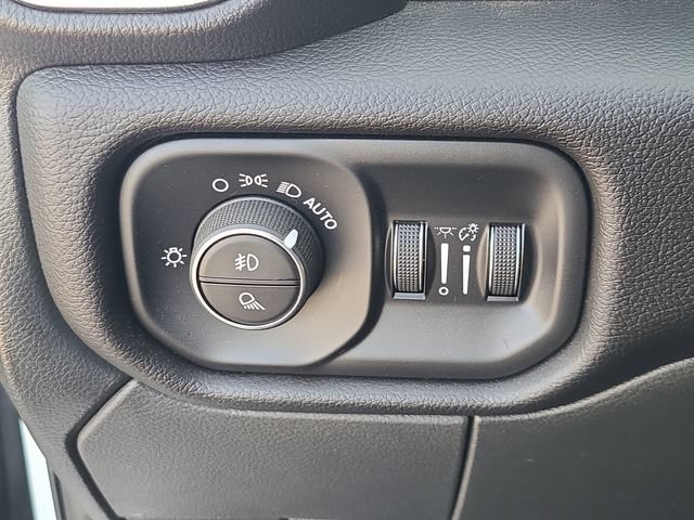 Used 2024 RAM 2500 Laramie w/ Bed Utility Group AWD/4WD image 17