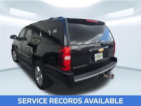 Used 2013 Chevrolet Suburban LTZ RWD image 4