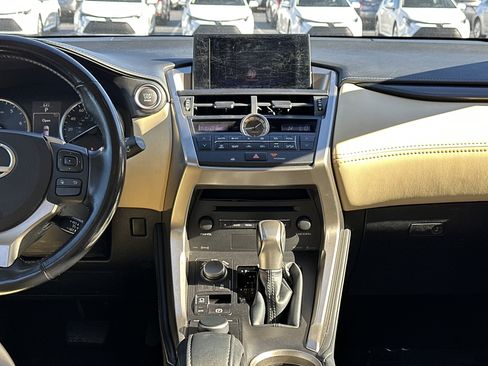 Used 2016 Lexus NX 200t FWD image 29