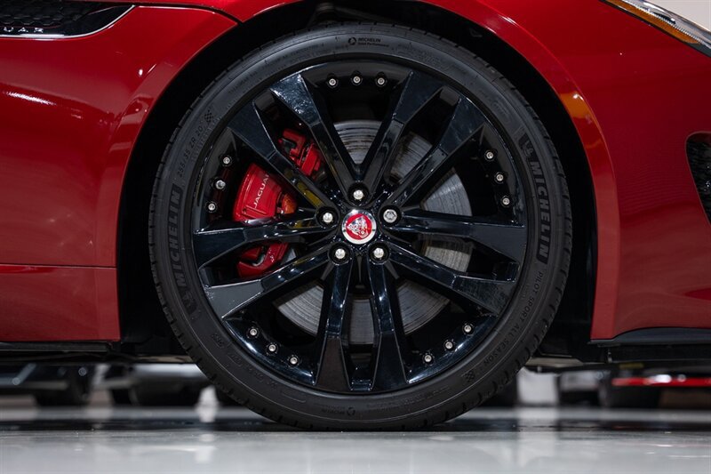 Used 2015 Jaguar F-TYPE S RWD image 16