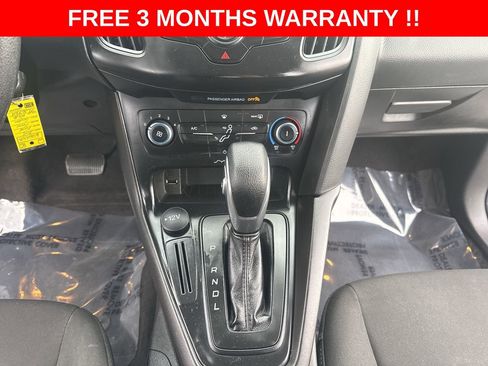 Used 2018 Ford Focus SE FWD image 26