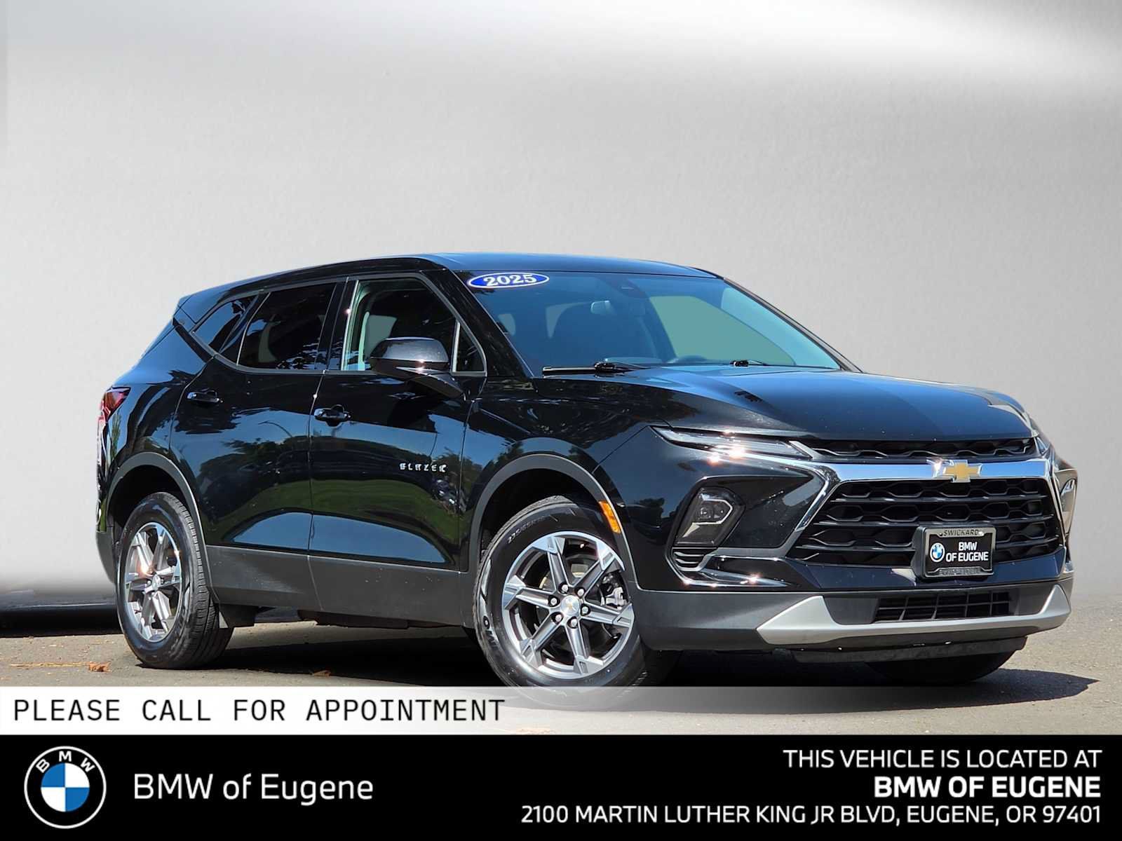 Used 2025 Chevrolet Blazer LT AWD/4WD image 1