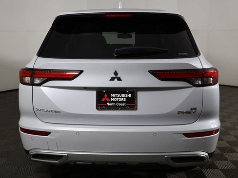 New 2025 Mitsubishi Outlander SE AWD/4WD image 15