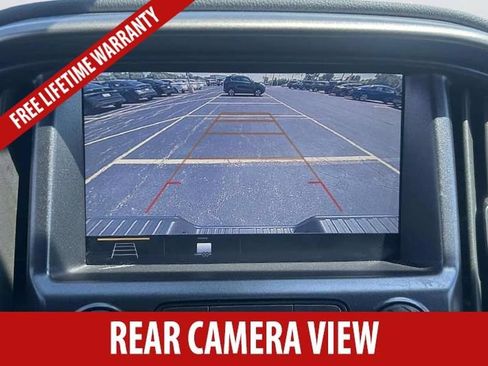 Used 2021 Chevrolet Colorado Z71 AWD/4WD image 9