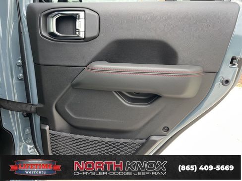 New 2025 Jeep Gladiator Rubicon image 24