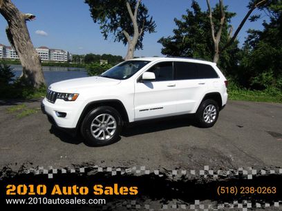 Used 2021 Jeep Grand Cherokee Laredo