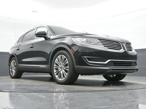 Used 2018 Lincoln MKX Reserve w/ Driver Assistance Package FWD image 10