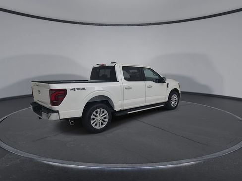 Used 2025 Ford F150 Lariat w/ Equipment Group 502A High AWD/4WD image 16