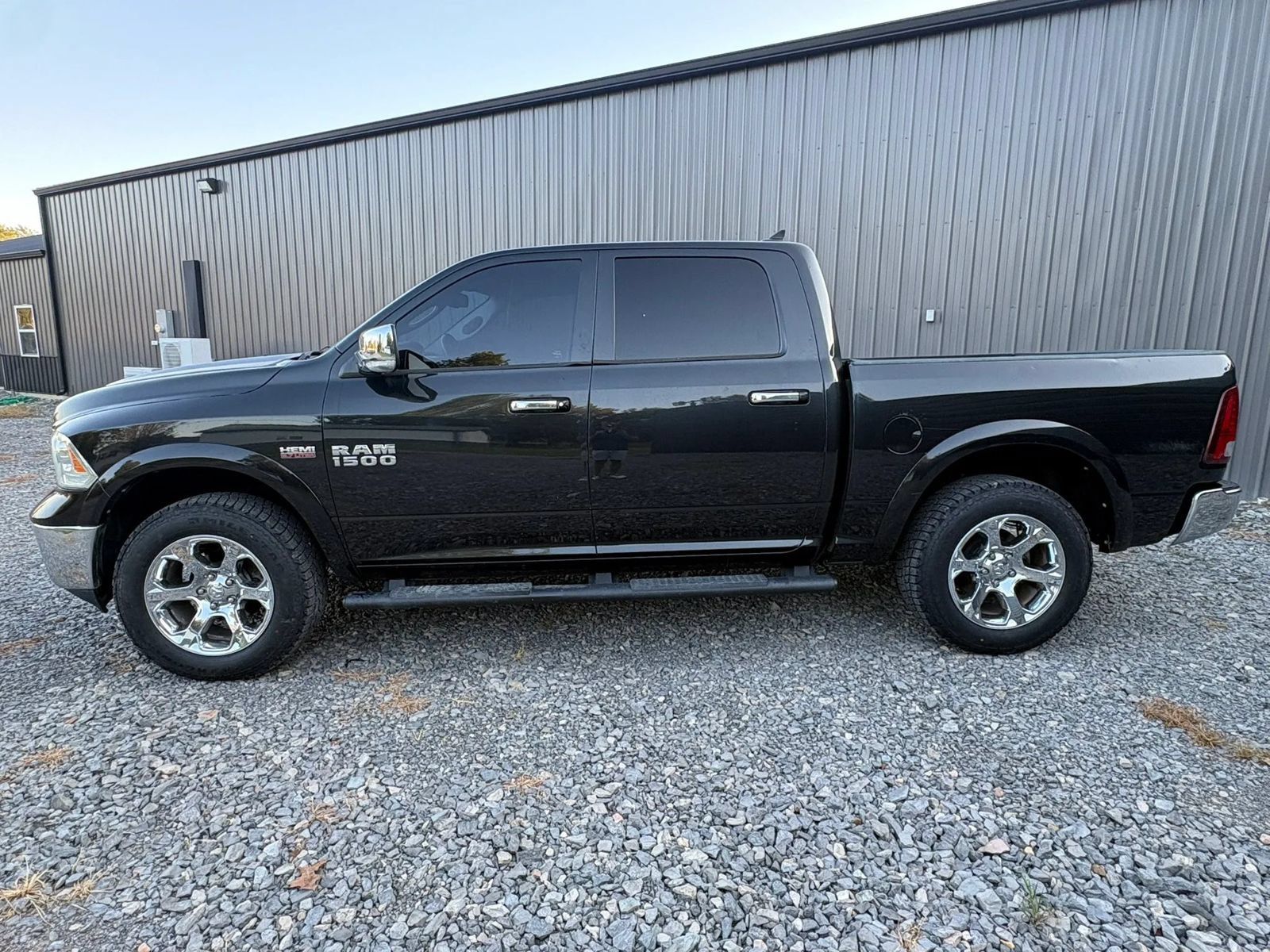 Used 2016 RAM 1500 Laramie AWD/4WD image 8