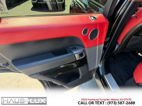 Used 2020 Land Rover Range Rover Sport HST image 12