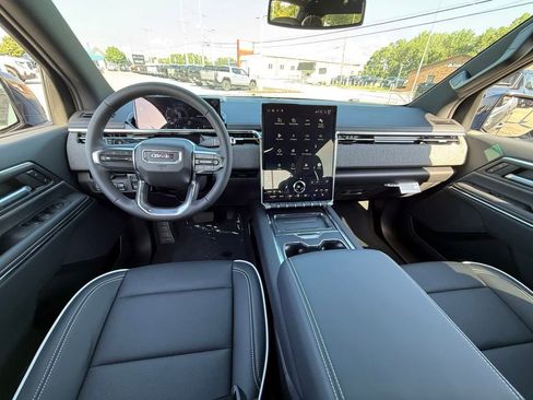 New 2026 GMC Sierra EV Elevation image 16