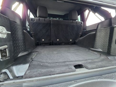 Used 2018 Jeep Wrangler Unlimited Sport w/ Connectivity Group image 19