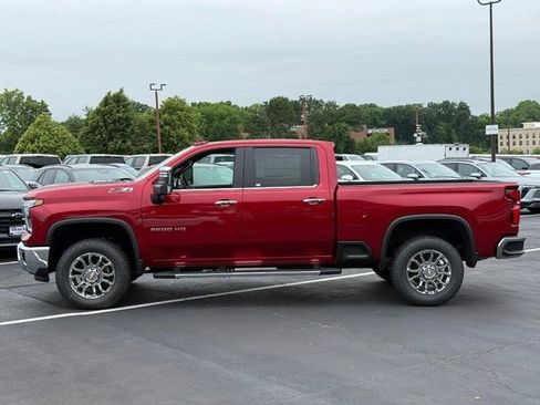 New 2026 Chevrolet Silverado 2500 LTZ w/ LTZ Premium Package AWD/4WD image 2