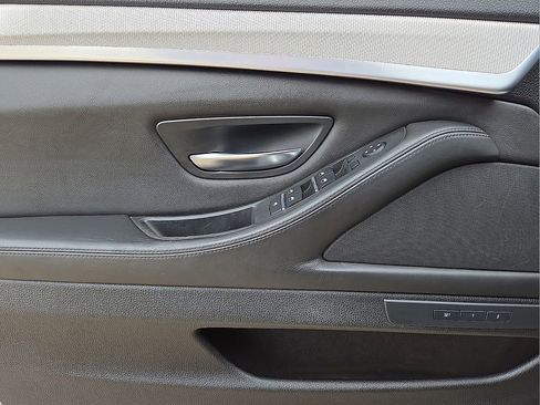 Used 2015 BMW M5 image 19