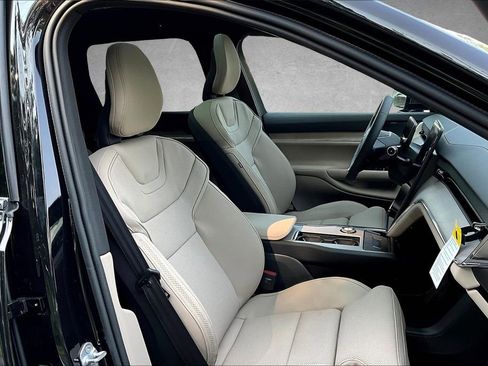 New 2025 Volvo EX90 Plus AWD/4WD image 11