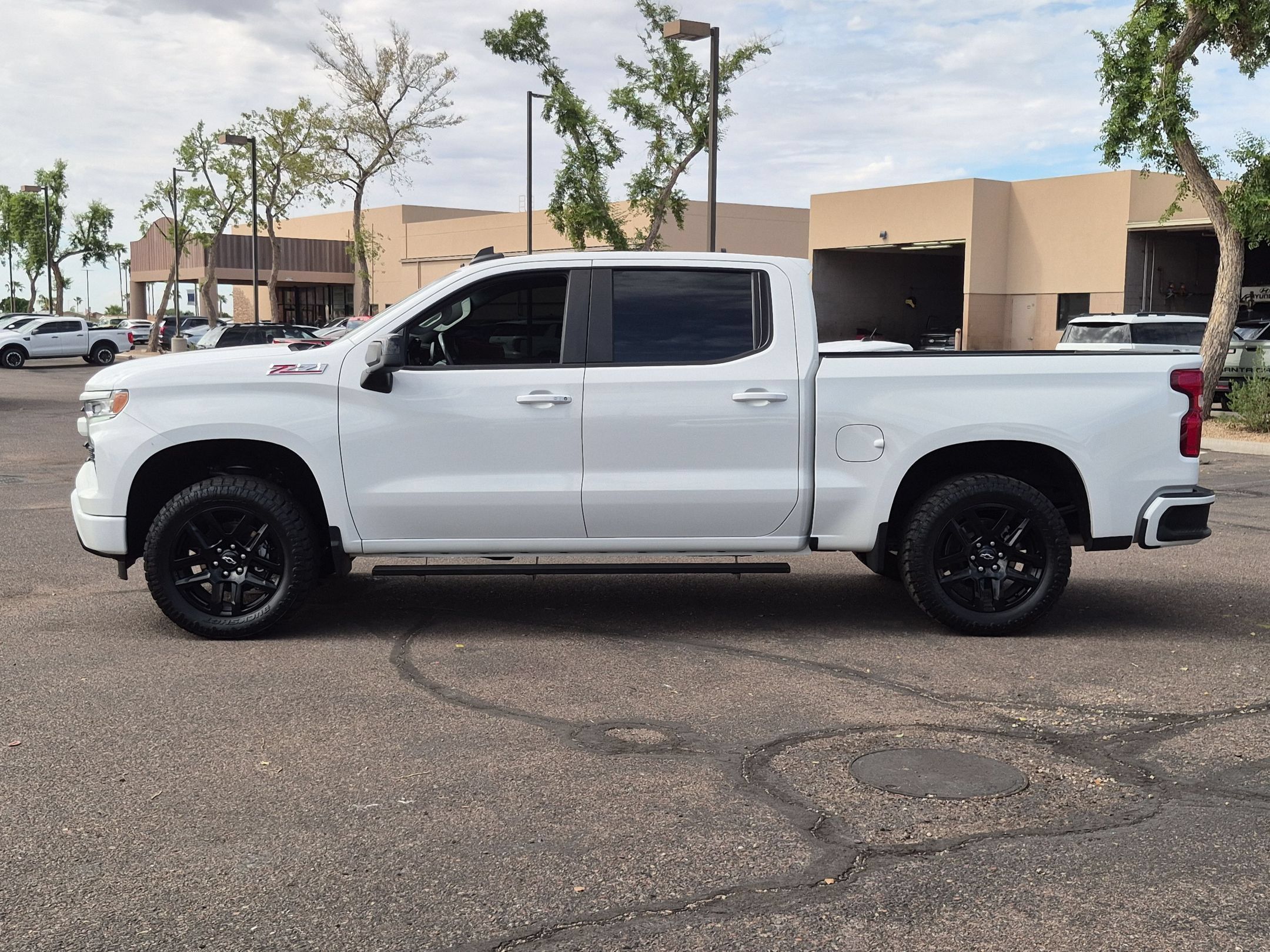 Used 2022 Chevrolet Silverado 1500 RST AWD/4WD image 9