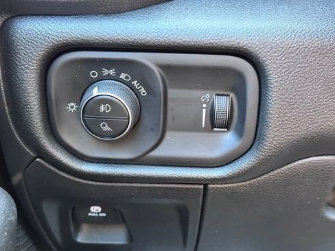 New 2026 RAM 1500 Express AWD/4WD image 17