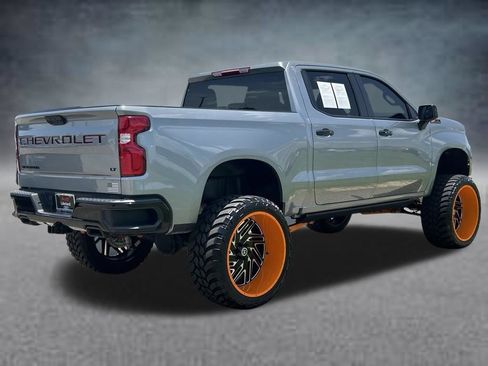 Used 2025 Chevrolet Silverado 1500 LT Trail Boss AWD/4WD image 5