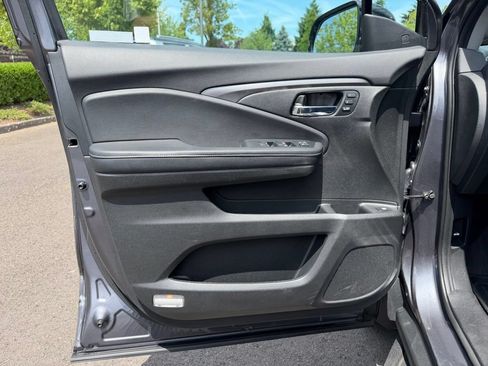 Used 2022 Honda Ridgeline RTL-E image 13