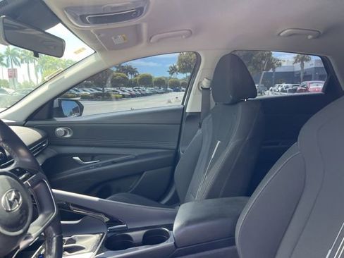 Used 2022 Hyundai Elantra SEL w/ Convenience Package image 23