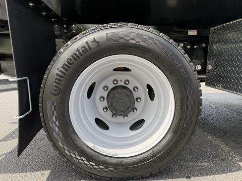 New 2026 Ford F550 4x4 Supercab Super Duty image 7