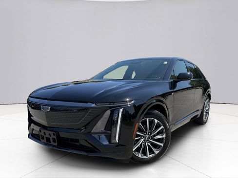 Used 2024 Cadillac Lyriq Sport AWD/4WD image 1