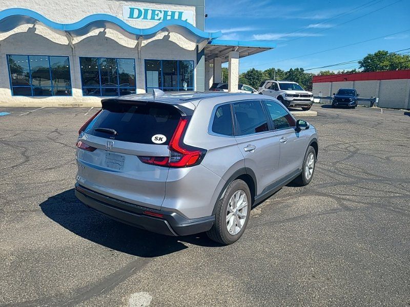 Used 2024 Honda CR-V EX image 5