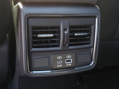 Used 2026 Subaru Forester Limited AWD/4WD image 16