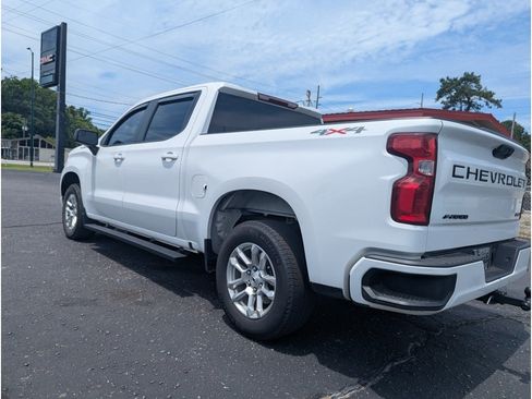 Used 2023 Chevrolet Silverado 1500 RST AWD/4WD image 5