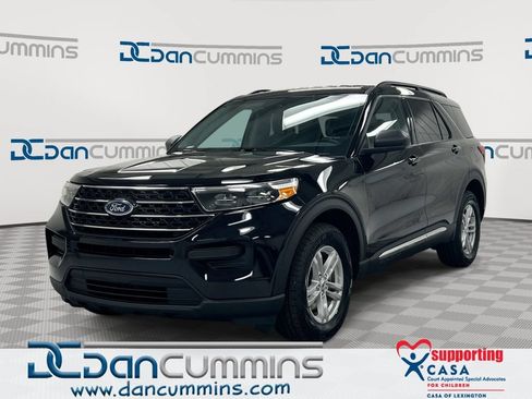 Used 2023 Ford Explorer XLT AWD/4WD image 1