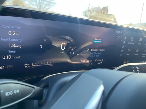 Used 2025 Buick Enclave Preferred image 33