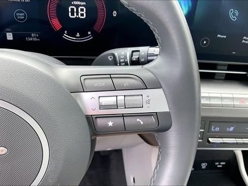 Used 2025 Hyundai Kona SEL AWD/4WD image 17