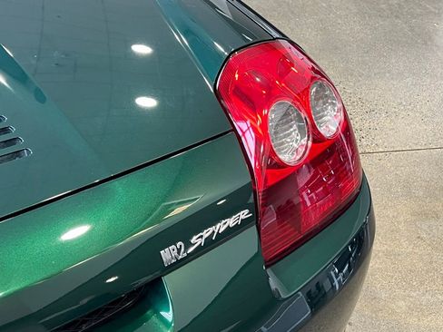 Used 2003 Toyota MR2 image 7