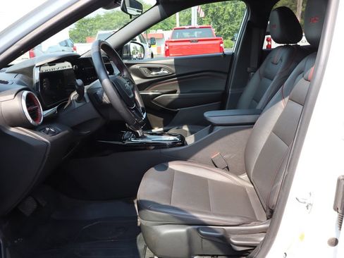 Used 2024 Chevrolet Trax RS w/ Driver Confidence Package FWD image 7
